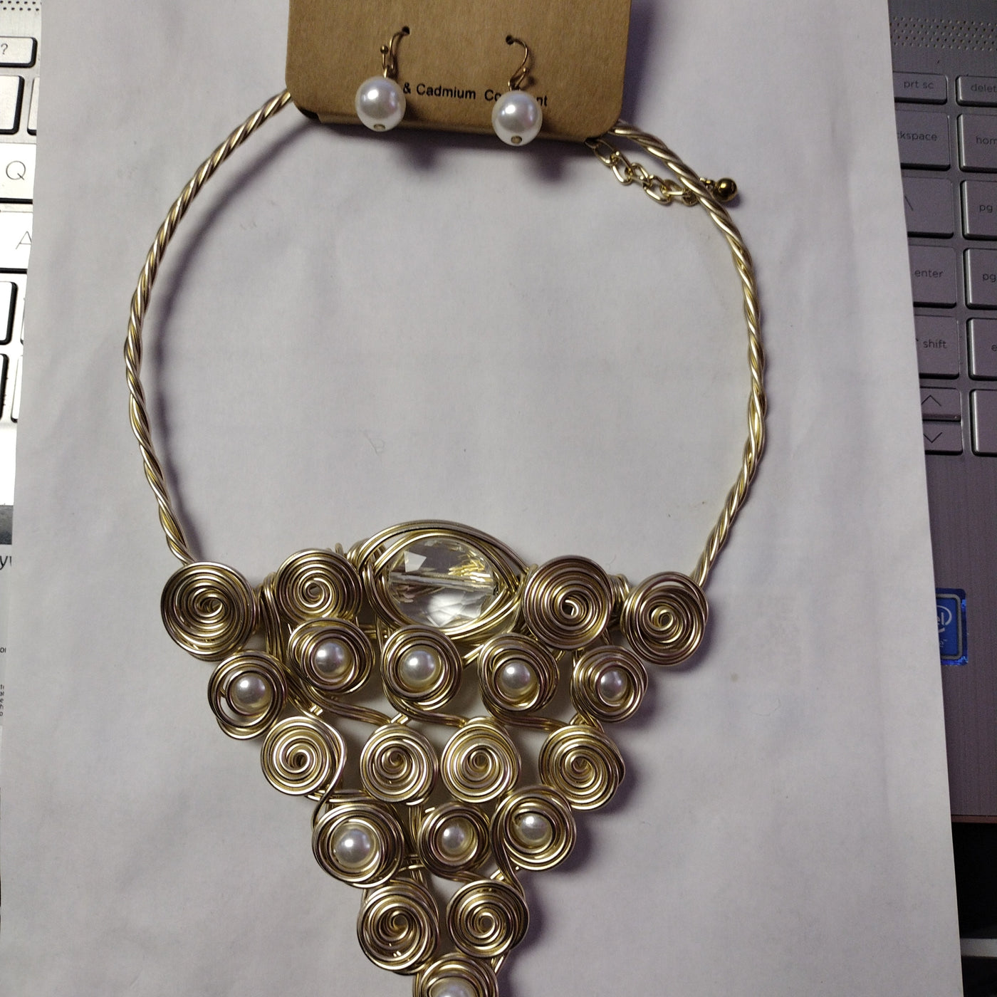 Unique Necklace & earrings set